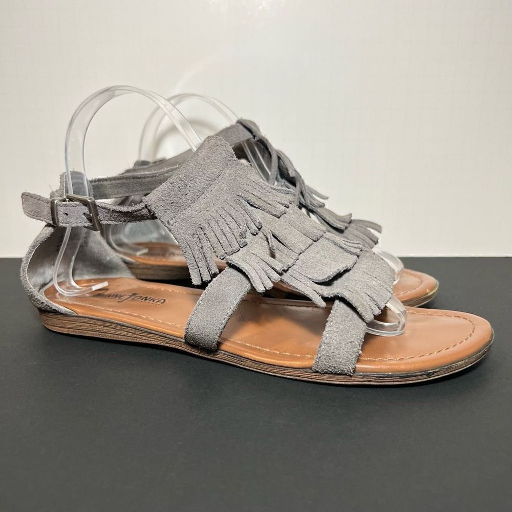 Womens MINNETONKA Maui Grey Leather Fringe Ankle Strap Sandals / Size 8